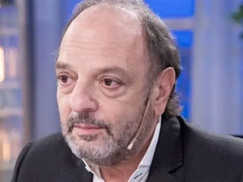 بابي إتشيكوبار: استكشاف حياة ومسيرة الإعلامي الأرجنتيني المثير للجدل