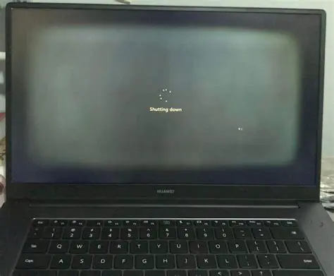 Causes of Dark Edges on Transparent Materials