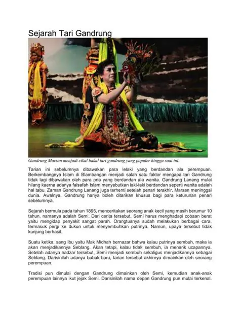 Contoh Tari Gandrung yang Dilakukan di Tempat Terbuka