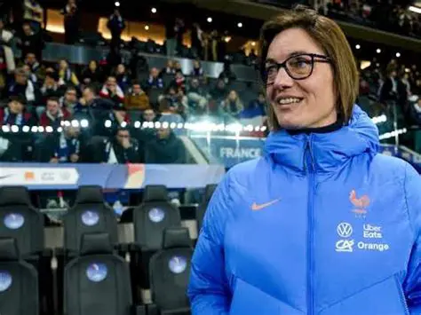 Corinne Diacre : Analyse Approfondie de sa Carrière et de son Influence sur le Football Féminin Français
