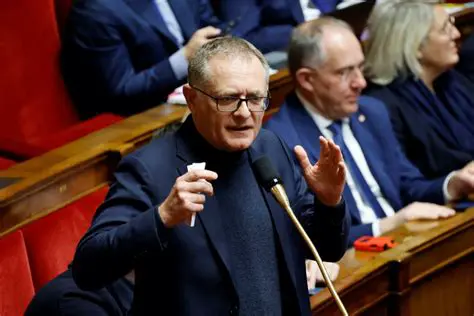 Décès de Philippe Juvin : Hommage à un Urgentiste Engagé et Figure Politique