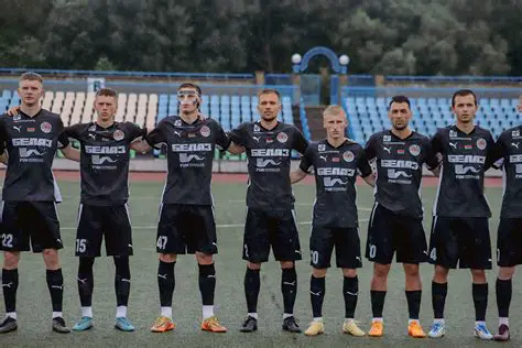 Динамо Минск против Нефтехимика: Обзор матча, прогноз и анализ коэффициентов