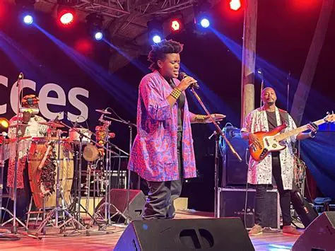 Elegance as a Social Leveler