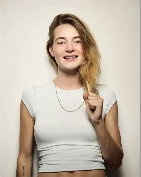 Emma Wortelboer: De Opkomst van een Nederlandse Presentatrice en Influencer