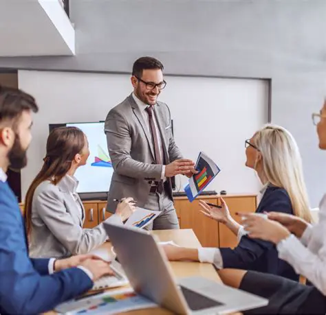 Fornecer treinamento e consultoria