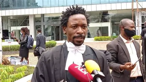 Isaac Ssemakadde: Omulamuzi Omututumufu n'Ensonga Ze Ez'amaanyi Mu Uganda