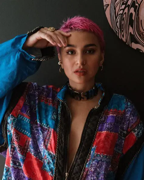 Ang Mundo ni Issa Pressman: Isang Sulyap sa Buhay ng Isang Modernong Influencer at Trendsetter