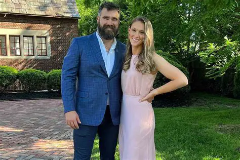 The Unforgettable First Date: Unraveling the Jason and Kylie Kelce Meeting Story