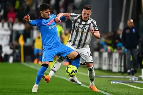 Juventus vs Napoli: Analiza Prediktiva i Ključne Tačke za Očekivani Spektakl