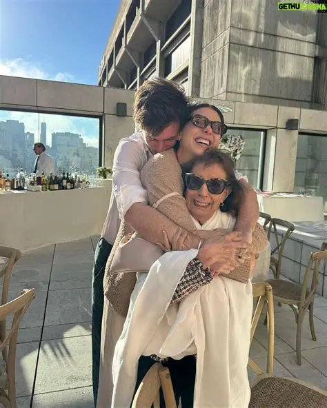 Kira Cousins: De Opmerkelijke Opkomst van een Talentvolle Actrice in de Schijnwerpers