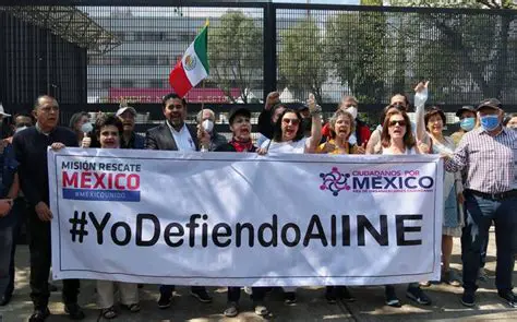 La defensa del tercer buzo