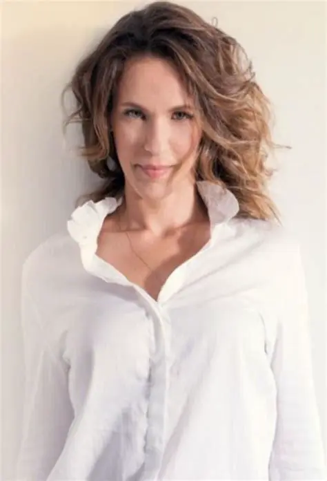 Lorie Pester : L'Évolution d'une Icône Pop Française Indémodable