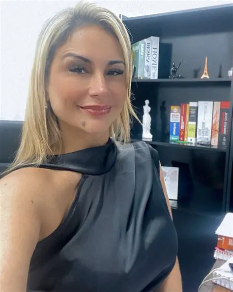 Nunca se cruza consigo mesma