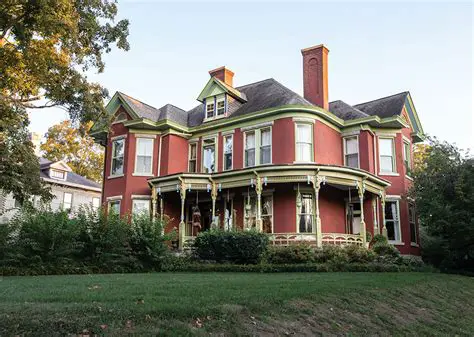 Oscsmokeys Barn News: Robertson County Rallies for a Historic Landmark's Future