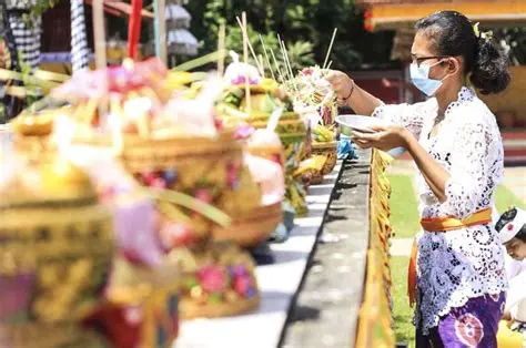 Pengenalan Puisi Bali Anyar