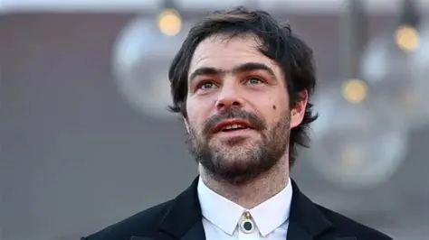 بيتر لانزاني: من نجم مراهق إلى أيقونة سينمائية عالمية - رحلة فنية متألقة