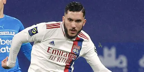 Rayan Cherki : L'Étoile Montante du Football Français et son Avenir Prometteur