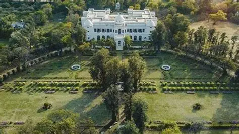 Saif Ali Khan Property News in Marathi: Unveiling the Royal Estate and Investments