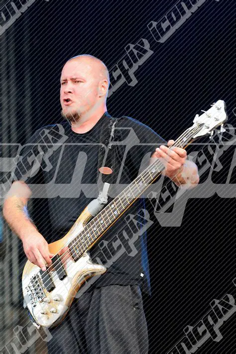Sam Rivers' Impact: Exploring the Bass Genius Behind Limp Bizkit's Nu Metal Sound
