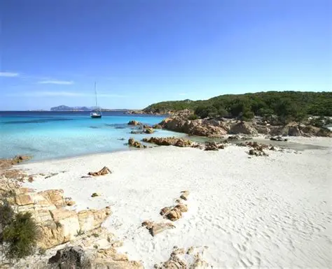 Sardynia: Perła Morza Śródziemnego – Odkryj Uroki Włoskiej Wyspy