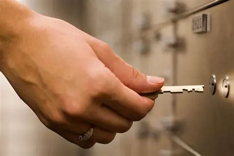 The Consequences of Losing Keys