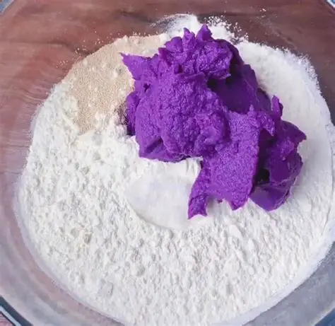 The Effect of Initial Treatment in Making Purple Sweet Potato Flour on Cakes Quality