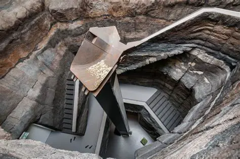 Титаны: Вечные Гиганты Древнегреческой Мифологии и Их Неумирающее Наследие