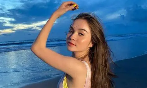 Terungkap: Berapa Umur Jesslyn Fedora di Tengah Kariernya yang Bersinar?