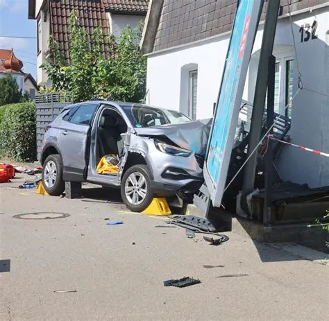 Unfall: Aktuelle Nachrichten und Informationen zu Verkehrsunfällen