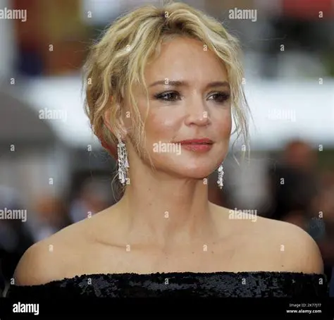 Virginie Efira: L'Étoile Incontournable du Cinéma Français et Belge, Une Carrière Lumineuse