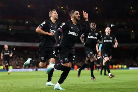 West Ham vs. Brentford: Un Análisis Profundo del Derby del Oeste de Londres
