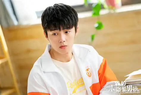 亚当·阿兹努：摩洛哥足球新星崛起之路